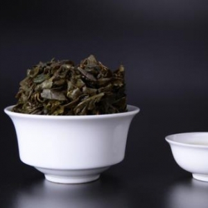 茶叶渣妙用多 消除黑眼圈还能除脚臭防脚气