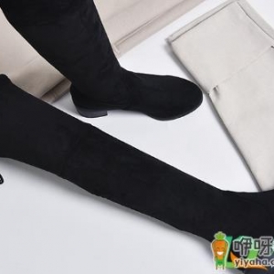 过膝靴里面穿什么袜子
