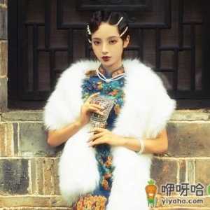 旗袍开叉在左边还是右边