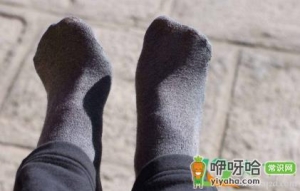 如何清洗臭袜子