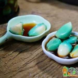 ​腊八蒜切根好还是不切好