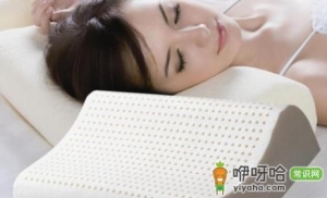 乳胶枕整块的好还是碎的填充的好