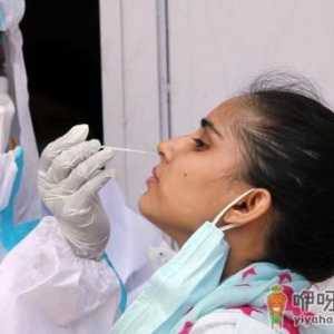 核酸检测伸到鼻子什么部位