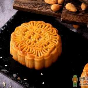月饼回油后是软的还是硬的