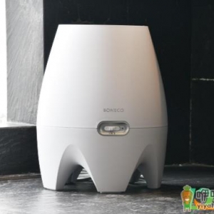 加湿器可以放在电脑显示器前面吗