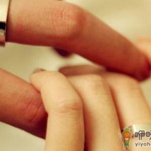 男人手戴戒指含义有哪些