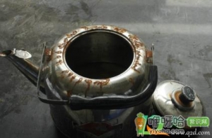 水壶铁锈如何用醋清理