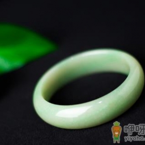佘太翠手镯怎么辨真假