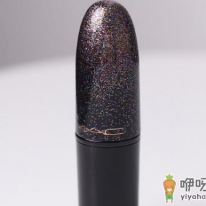 mac2019圣诞限定walk of flame好看吗 mac walk of flame口红试色