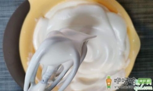 蛋清做的蛋白霜能吃吗 蛋清一天可以吃多少