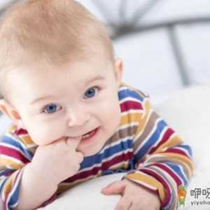 宝宝三个月吸手指要不要阻止 婴儿为什么喜欢吃手指