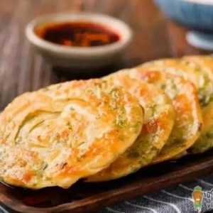 电饼铛烙葱油饼用什么油好吃 做葱油饼用大豆油好还是菜籽油好 ...