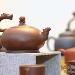 紫砂壶泡茶真的比瓷的好吗 用紫砂壶泡茶的好处都有啥