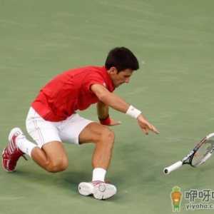 习惯性崴脚可以带护踝吗 崴脚韧带拉伤必须要打石膏吗