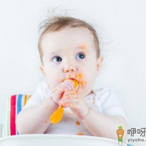 新生儿拉大便能用湿巾吗 婴儿大便用湿巾好还是用水洗好