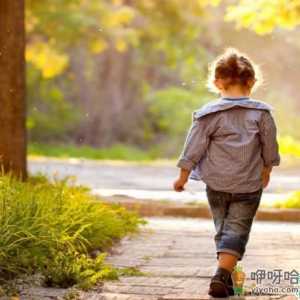新生儿便秘是奶粉原因吗 纯母乳喂养会不会便秘