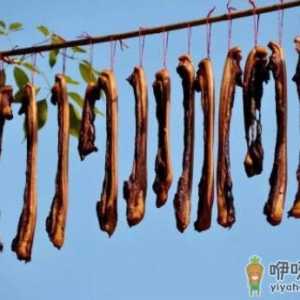 为什么腌腊肉要把食盐炒热 腊肉腌咸了怎么办