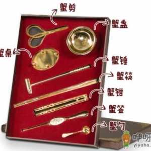 大闸蟹用工具怎么吃 大闸蟹用工具吃法