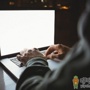 睡前爱玩电脑手机小心疾病找上你 睡前保健招数介绍