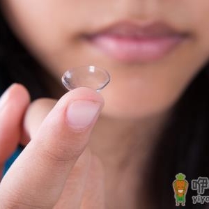 女生爱美要有度 不宜戴隐形眼镜的人群