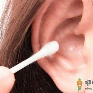 清洁耳垢的常见做法其实都是错误的！