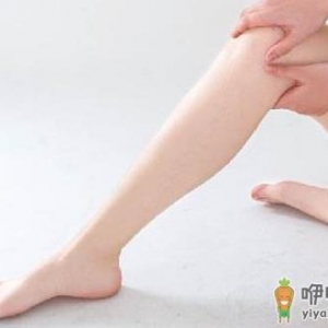 脚底板疼是怎么回事