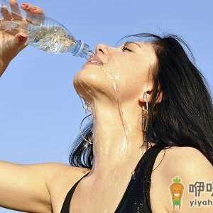 别等渴了才喝水 早起喝什么水好