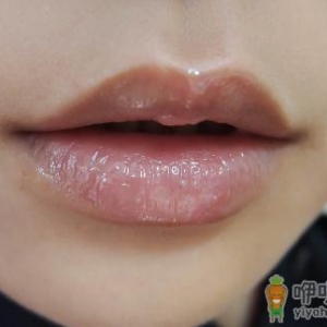 唇蜜可以吃吗？唇蜜的两种成分很危险！