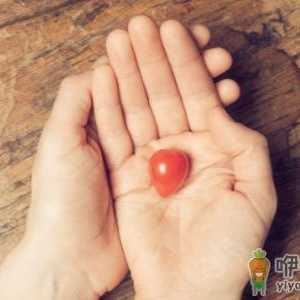 水泡久了手部皮肤为何会起皱 起皱的手指抓湿物更牢