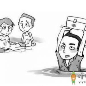 遇到溺水者如何进行紧急救护？