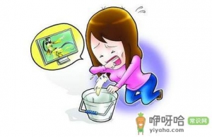 食物中毒自我急救 催吐