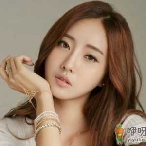 女人唠叨撒娇哭泣也健身