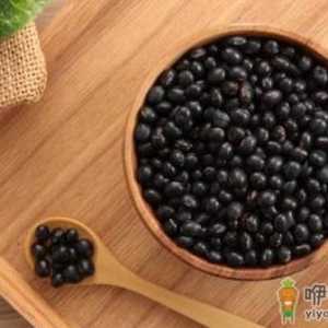 黑豆茶能帮女人活血补身