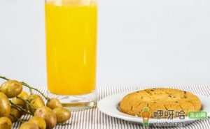 橙汁有助女性降低卵巢癌风险
