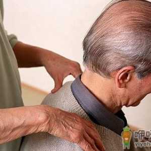 老人如何预防跌倒 经常按摩腿部