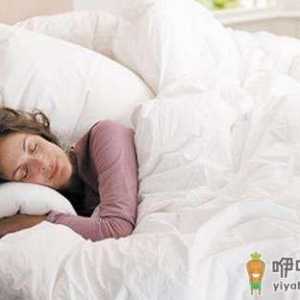 老人夜里总是睡不好该怎么办