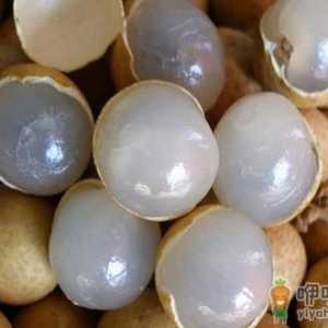 老人多喝带壳桂圆茶养心