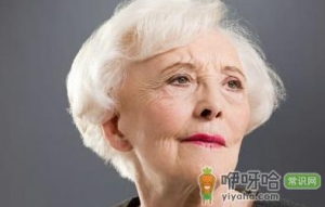 老人洗头要注意5点