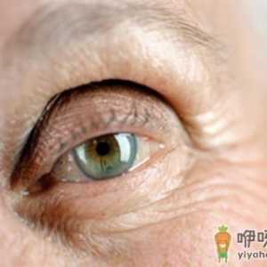 老年人突然眼皮下垂要警惕糖尿病