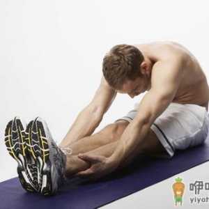 人老了压腿须注意技巧