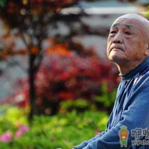 老人夜间尿频是怎么回事