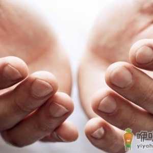 男人手指脱皮是怎么回事