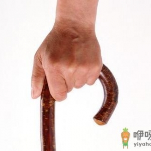 为什么老人容易得灰指甲