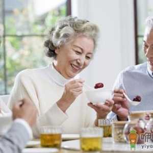 中老年人出现缺钙骨质疏松 老年人补钙必知五技巧