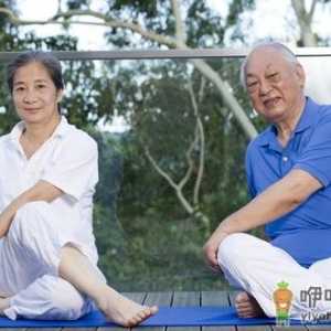 老人预防跌倒多做这些运动