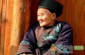 老人晒太阳的正确方法 一天晒三次