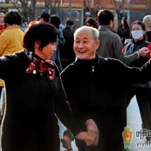 老年人广场舞跳40分钟就可以