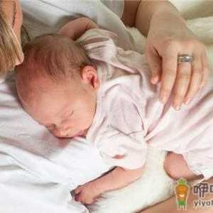 预防宝宝打嗝妙招