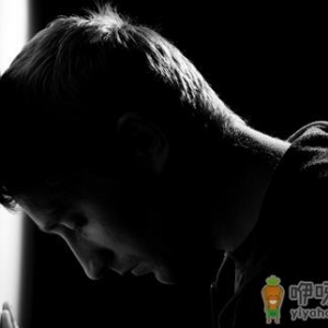 咋让白领压力“呼叫转移”