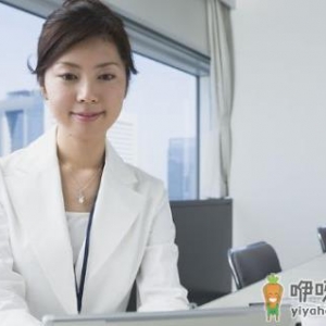 久坐身体僵硬伤害大 四招让你身体变“软”